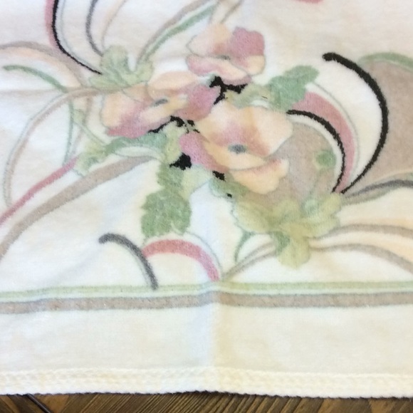 FINAL SALE PRICE Guest Towel & Duck Easy Liner - Picture 3 of 9